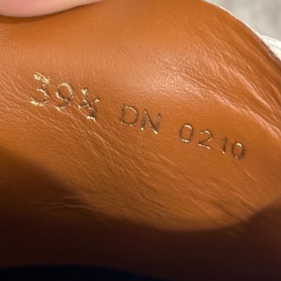 GIVENCHY City Sport Leather Trainers - Picture 4 of 7